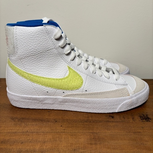 Nike Shoes - Nike Blazer Mid 77 Sneakers Shoes DQ1042 100 5.5Y / 7 Women New in Box